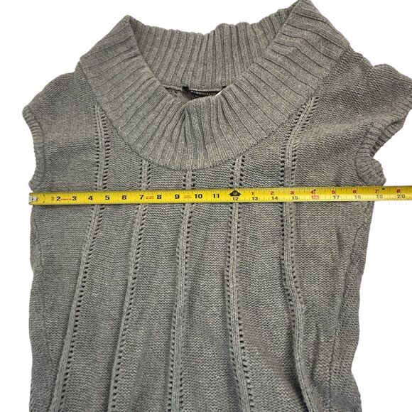 BCBG MAXAZRIA Gray Knit Tunic Sweater Sz M Cowl Neck Pullover Side Buttons NWT - Picture 5 of 13